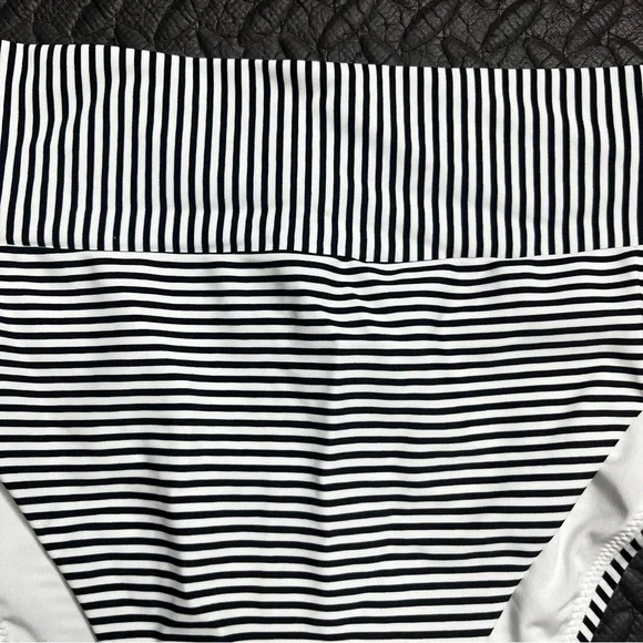 Aerie‎ High Cut Cheeky Bikini Bottom Swim Large Black White Stripe NWT Swimwear - Picture 3 of 6